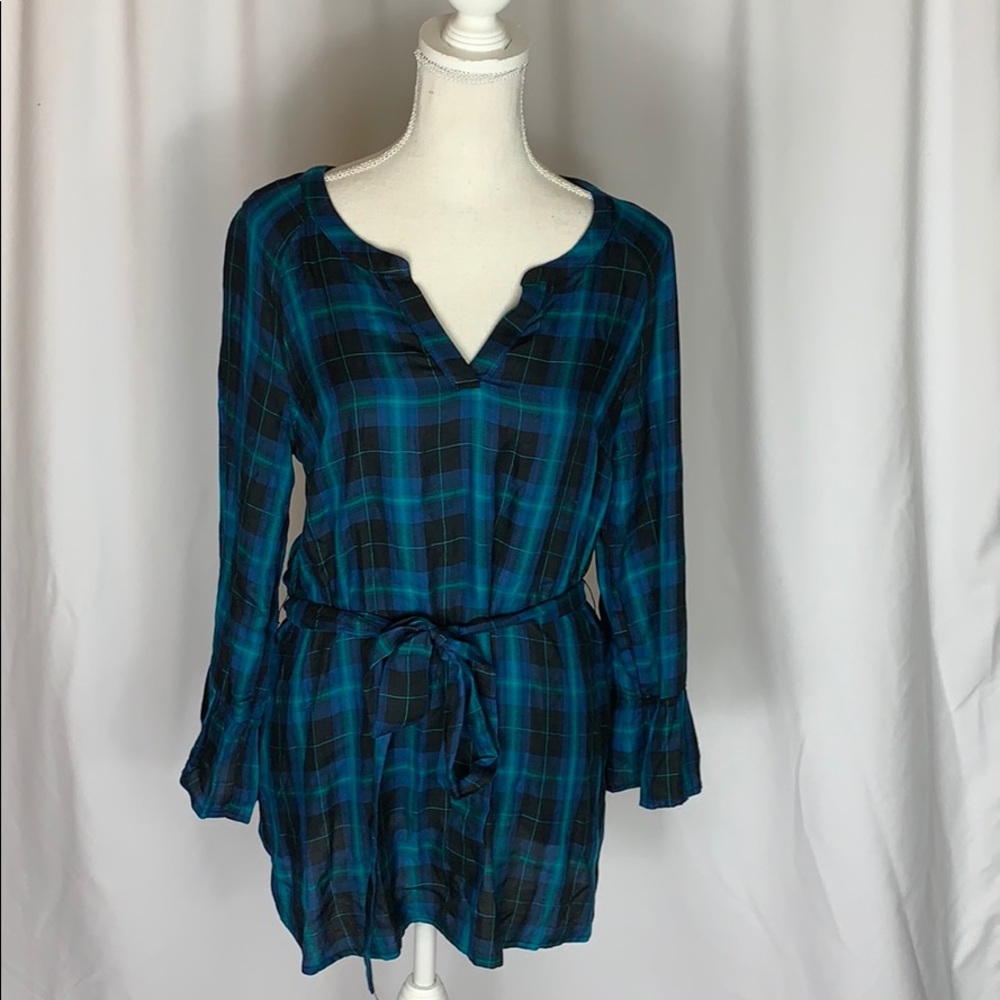 ModCloth NWOT plaid ruffle sleeve tunic